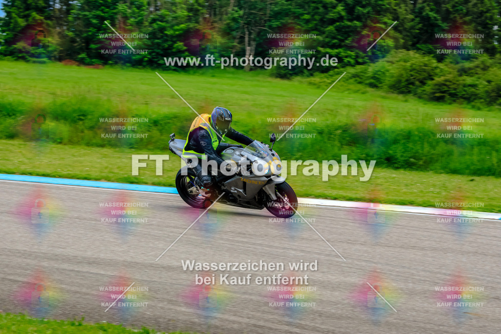 MotoTeam-9757 | Hier findet Ihr Bilder von Touristenfahrten auf der Nürburgring Nordschleife oder von anderen Veranstaltungen die ich besucht habe. Viel Spass beim Durch Schauen 