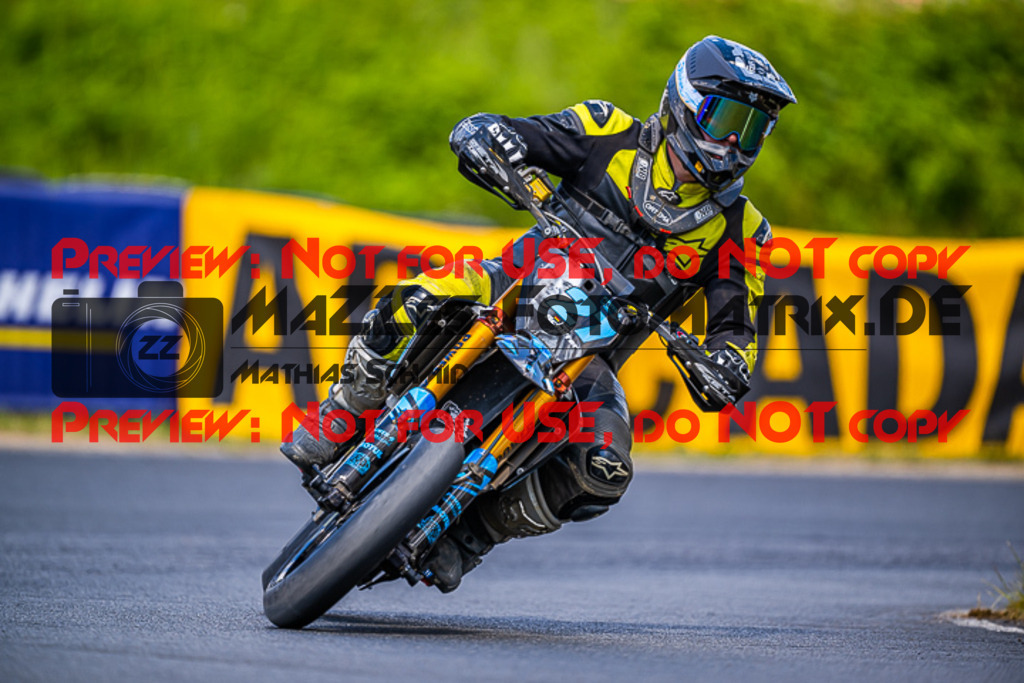 MaZZes_FotoMatrix_220528_1780 | Fotograf Mathias Schmid
Sportfotograf,
Eventfotograf,
Hochzeitsfotograf,
Portraitfotograf