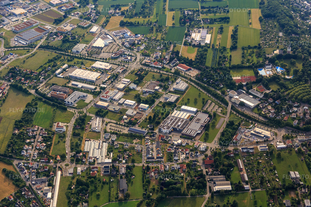 Luftbild: Gewerbegebiet Lohäckerstraße mit STÖBER Antriebstechnik GmbH & Co.KG, Deutsche Post Briefzentrum 75 und Weber-Ingenieure GmbH im Ortsteil Nordstadt in Pforzheim im Bundesland Baden-Württemberg in Deutschland.Foto: IMG_079902.jpg vom 31.05.2015 durch Werner Riehm/FLY-FOTO.deDHL Group LogoWeber-Ingenieure