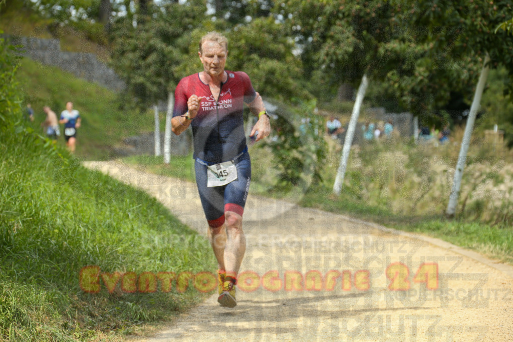 250824_1340_EX1_3211 | Sportfotografie im Rhein-Sieg Kreis, Köln, Bonn, NRW, Rheinland Pfalz, Hessen, etc. Unser Tätigkeitsfeld umfasst den Laufsport vom Volkslauf über den Marathon, Duathlon, Triathon bis zum Ultralauf wie Kölnpfad Ultra oder Schindertrail.