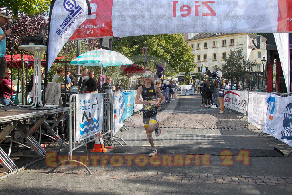 250824_1142_EV4_9008 | Sportfotografie im Rhein-Sieg Kreis, Köln, Bonn, NRW, Rheinland Pfalz, Hessen, etc. Unser Tätigkeitsfeld umfasst den Laufsport vom Volkslauf über den Marathon, Duathlon, Triathon bis zum Ultralauf wie Kölnpfad Ultra oder Schindertrail.
