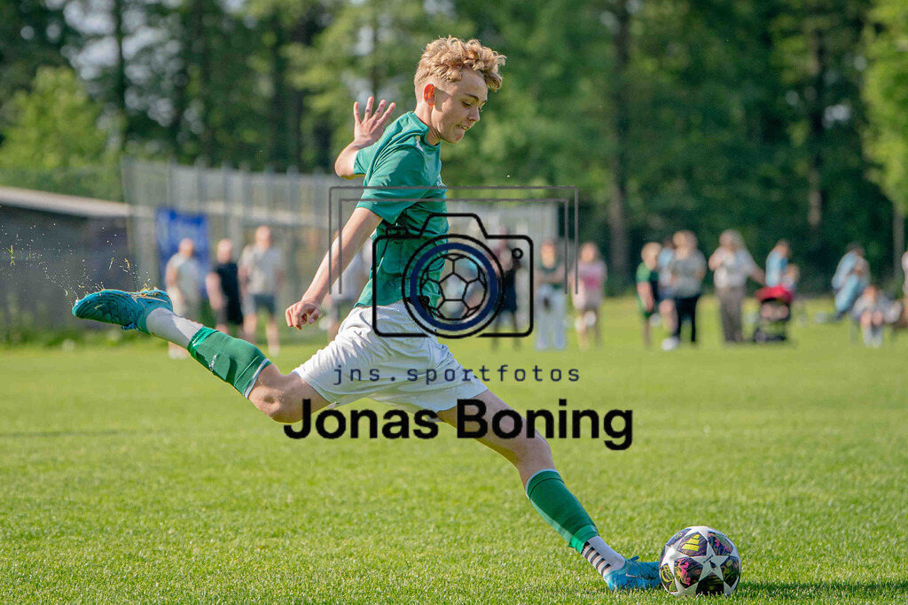 Fußball I C-Junioren I Saison 2025-2026 I Pfingsturnier Langförden I 12305 | jns.sportfotos - Realisiert mit Pictrs.com