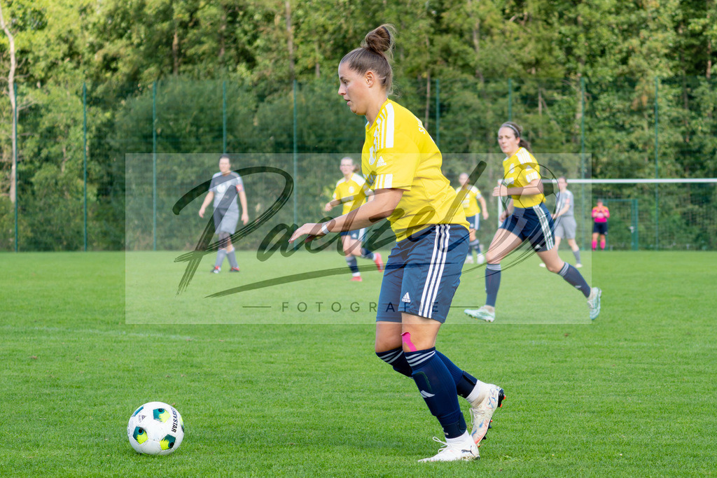 20260906_RULSVK_0085 | Fußball, Frauen:   beim Spiel der Kreisliga zwischen SG Rulle/Haste vs. SV Kettenkamp am 06.09.2026 im Stavermann-Sportpark in Rulle/Wallenhorst, Deutschland.(Foto von Nico Paetzel) - Realisiert mit Pictrs.com