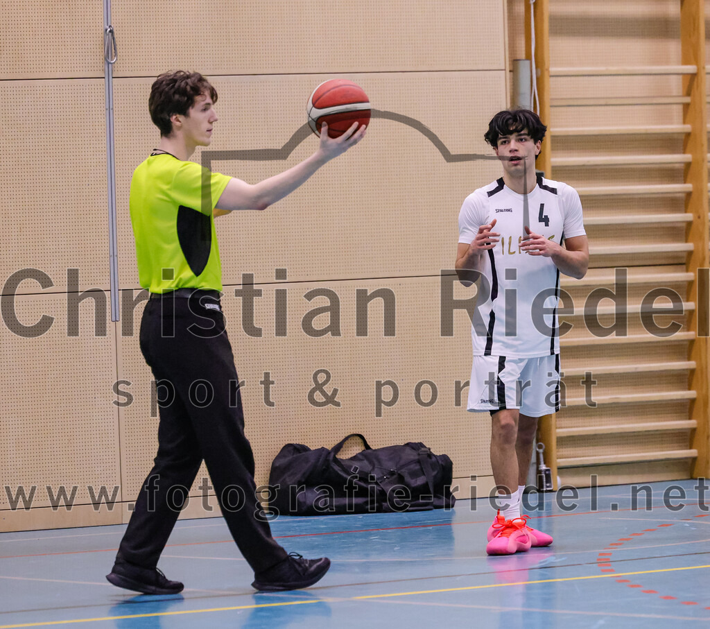 2026-01-31_077_TSV_Vaterstetten_gegen_TS_Herzogenaurach | Vaterstetten, Deutschland, 31.01.2026:Basketball, 2. Regionalliga Süd 2025 / 2026, 14. Spieltag, TSV Vaterstetten gegen TS Herzogenaurach, Endergebnis: 71:70Altay Öztürk (TSV Vaterstetten, #4)Foto: Christian Riedel / fotografie-riedel.net