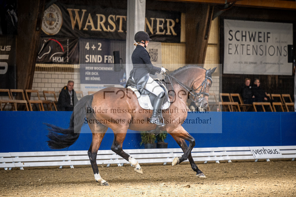 DOS_1167 | Entdecke hochwertige Reitturnierfotos von Foto Oger. Professionell, emotional und authentisch – jetzt Lieblingsmomente im Shop bestellen.Deutschlandweite Turnierfotografie. - Realisiert mit Pictrs.com