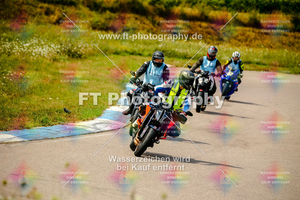 Chambley Juli-2945 | Hier findet Ihr Bilder von Touristenfahrten auf der Nürburgring Nordschleife oder von anderen Veranstaltungen die ich besucht habe. Viel Spass beim Durch Schauen 