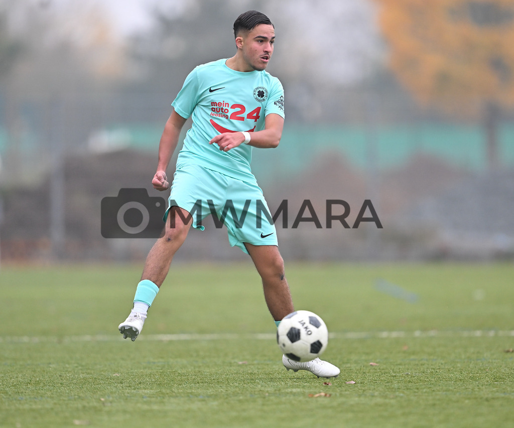 Fussball I Herren I Saison 2025-2026 I Bundesliga I 6. Spieltag I Eintracht Frankfurt - FC Bayern München  | MWMARA - Realisiert mit Pictrs.com