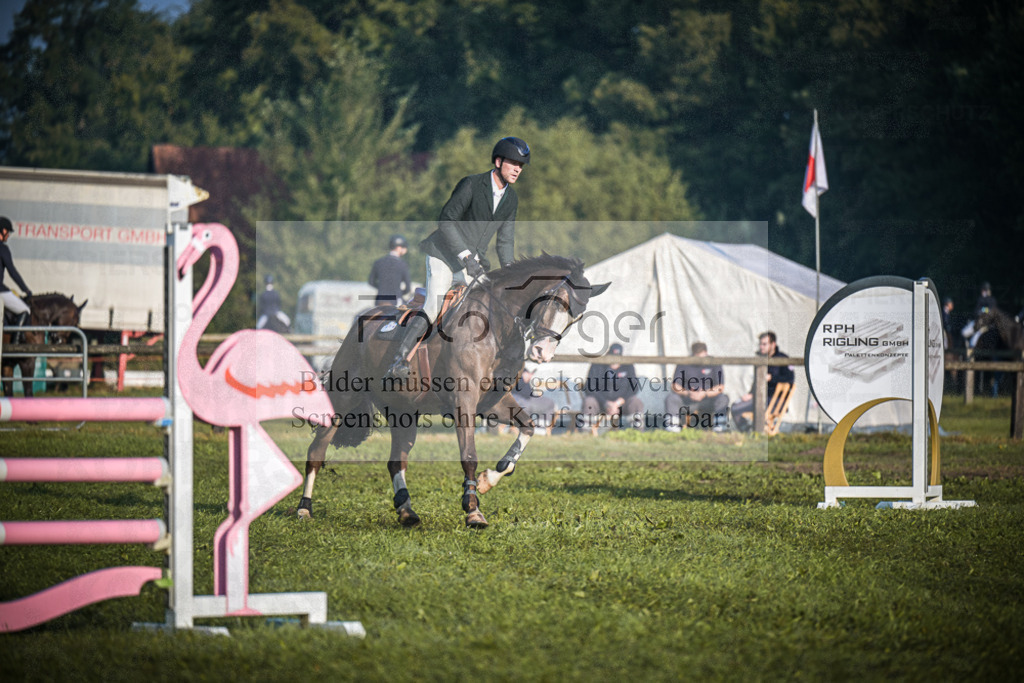 DOS_0404 | Entdecke hochwertige Reitturnierfotos von Foto Oger. Professionell, emotional und authentisch – jetzt Lieblingsmomente im Shop bestellen.Deutschlandweite Turnierfotografie. - Realisiert mit Pictrs.com