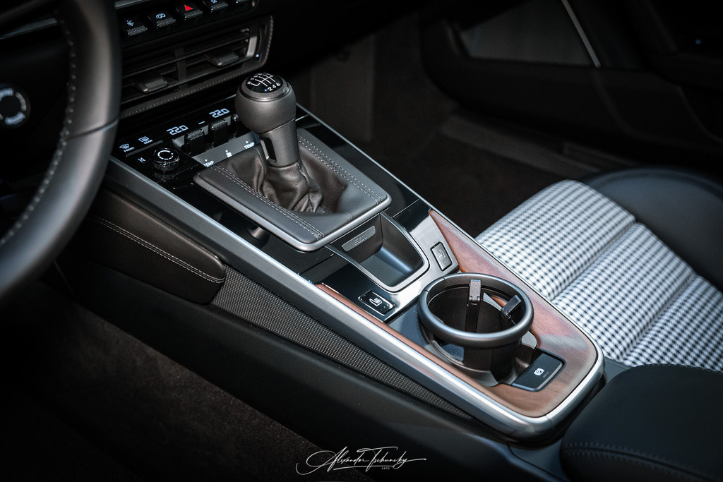 R6PZ3521 _Alexander Tschuncky | Entdecken Sie die faszinierende Welt von Alexander Tschuncky Arts: Kreative Fotografie, atemberaubende Automobilkunst und hochwertiger Bilderdruck. Lassen Sie sich inspirieren! - Realisiert mit Pictrs.com