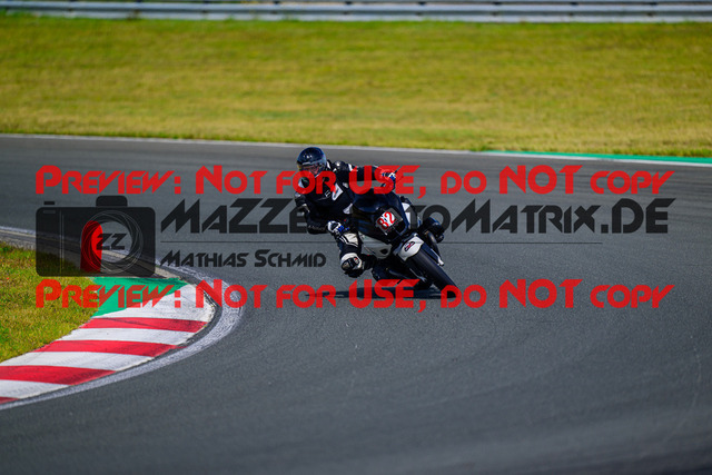 MaZZes_FotoMatrix_240725_6007705_4349 | ROT