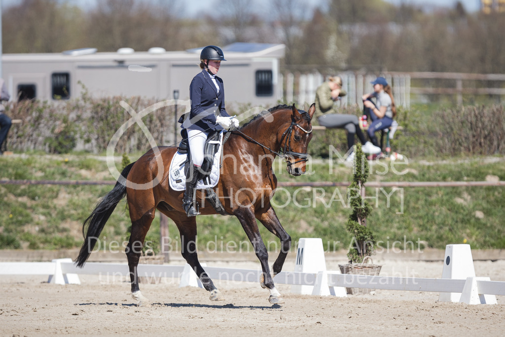 220418_L-Dressur-252 | Frühlingsfest der Pferde
Herford
18.April 2022
Dressurprfg. Kl.L* - Tr. L2ausw. geschlossen
