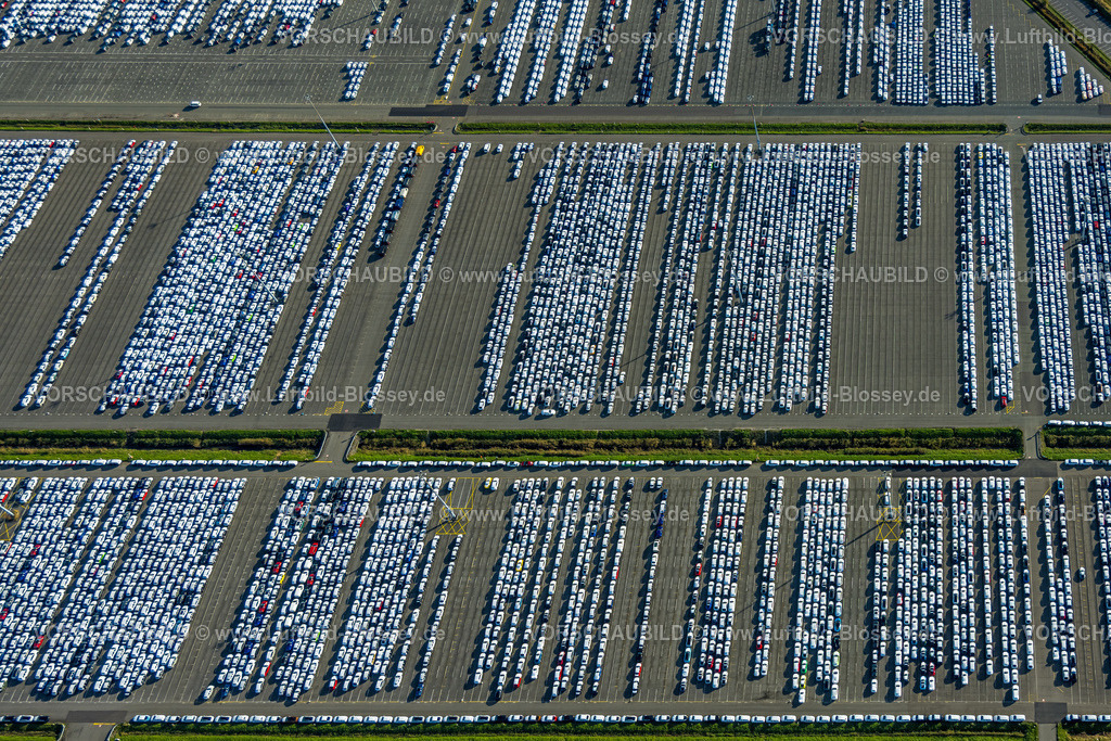Emden251104718 | Luftbild, PKW Logistik, Volkswagenwerk PKW Parkplatz, Formen und Farben, Larrelt, Emden, Norddeutschland, Ostfriesland, Niedersachsen, Deutschland