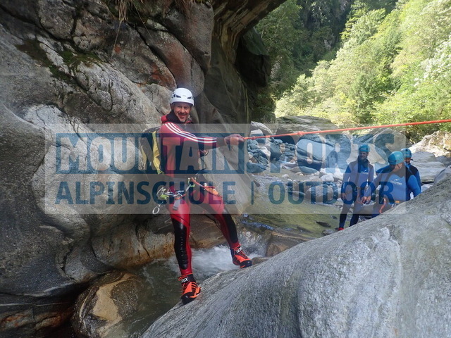 P9210016 | Bestelle die Bilder deines Berg- oder Wasser-Abenteuers mit Mountain Sports bequem von zu Hause aus direkt über unseren Online Fotoshop von pictrs.com. - Realisiert mit Pictrs.com
