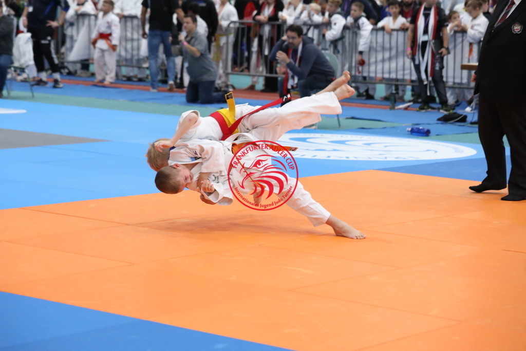 1J7A3220 | Fotos vom Adler Cup - Pictures from Adler Cup

Hier findet Ihr alle Eindrücke und großen Momente der Adler Cup Wochenenden. Here you will find all impressions and great moments of the Adler Cup weekends. - Realisiert mit Pictrs.com