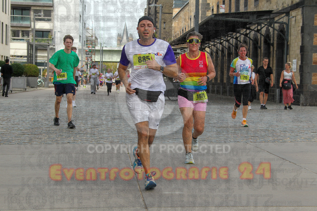 250920_1328_EV4_5712 | Sportfotografie im Rhein-Sieg Kreis, Köln, Bonn, NRW, Rheinland Pfalz, Hessen, etc. Unser Tätigkeitsfeld umfasst den Laufsport vom Volkslauf über den Marathon, Duathlon, Triathon bis zum Ultralauf wie Kölnpfad Ultra oder Schindertrail.