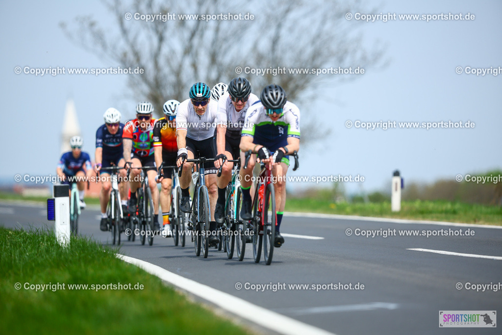 169_TRA56281 | Neusiedlersee Radmarathon 2026@sportshot_your_pictrs #yourpictures#roadtowm2029 #nrm #neusiedlerseeradmarathon #neusiedlersee #neusiedlerseetourismus #burgenland #mörbisch #nrm26 #burgenlandtourismus #voglundco #poweredbyburgenlandtourismus #radsport #rad #marathon #ucigranfondo #visitburgenland #ucigranfondoworldseries