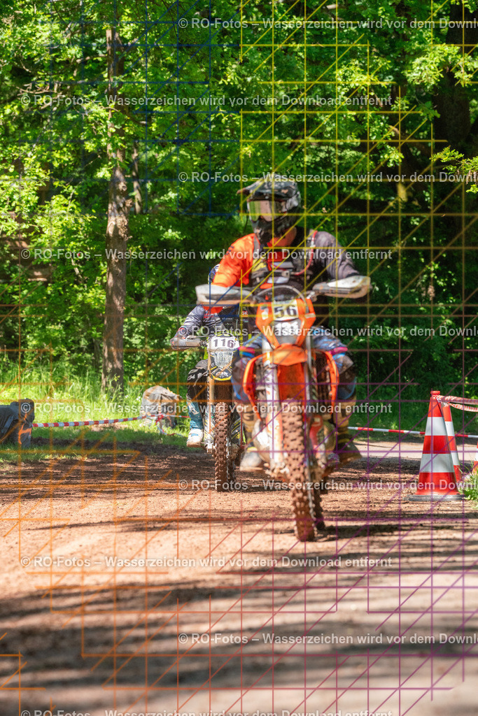 Wolfshausen 2 Lauf -590 | Sportfotografie von RO-Fotos: Motorsport, Motocross, Enduro, Laufveranstaltungen und Triathlon. Professionelle Fotos von Sportlern und Events. - Realisiert mit Pictrs.com