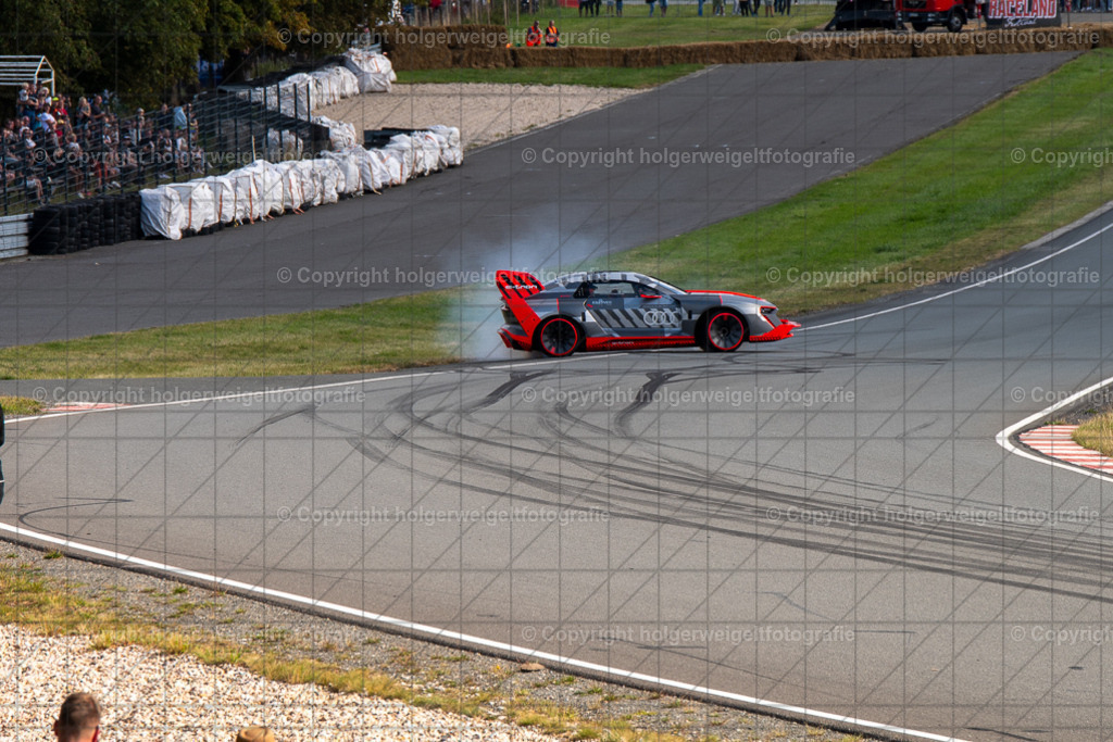 20250906160302D75_6466 | Bitte beachten!!!
Alle Fotos dieser Galerie sind nur grundbearbeitet. Im Falle eines Verkaufs, werde ich die Fotots noch mit dem nötigen Feinschliff versehen. - Realisiert mit Pictrs.com