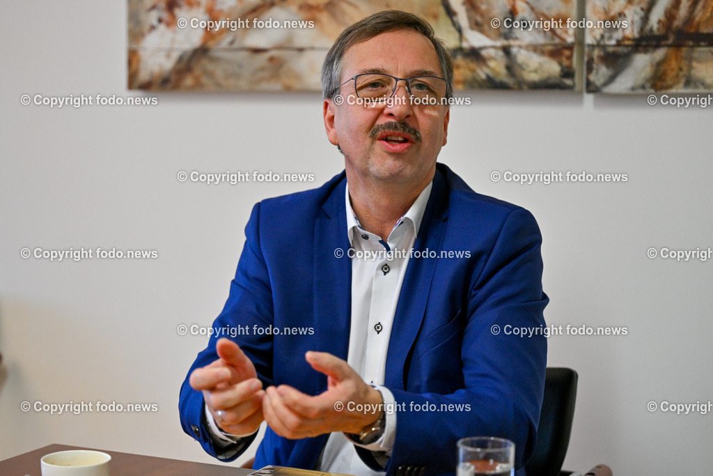 Ernst Wiesinger_ Spartenobmann Handel WKO Ooe_ 12.12.2023_-18 | 12.12.2023, Linz, AUT, Wirtschaftskammer Oberoesterreich, WKO, Handel, im Bild Ernst Wiesinger (Spartenobmann Handel WKO Ooe)