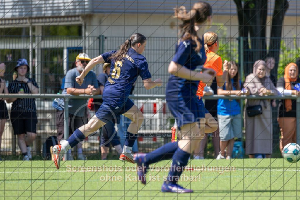 20250622_141840_0238 | #,ASV Eislingen (blau) vs. Tura Untermünkheim (orange), Fussball, Aufstiegsspiel in B-Juniorinnen-VS Nord Runde 2 - WfV, Saison 2024/2025, Kunstrasensportplatz im Ösch, Staufeneckerstraße, 73054 Eislingen, 22.06.2025 - 14:00 Uhr,Foto: PhotoPeet-Sportfotografie/Peter Harich