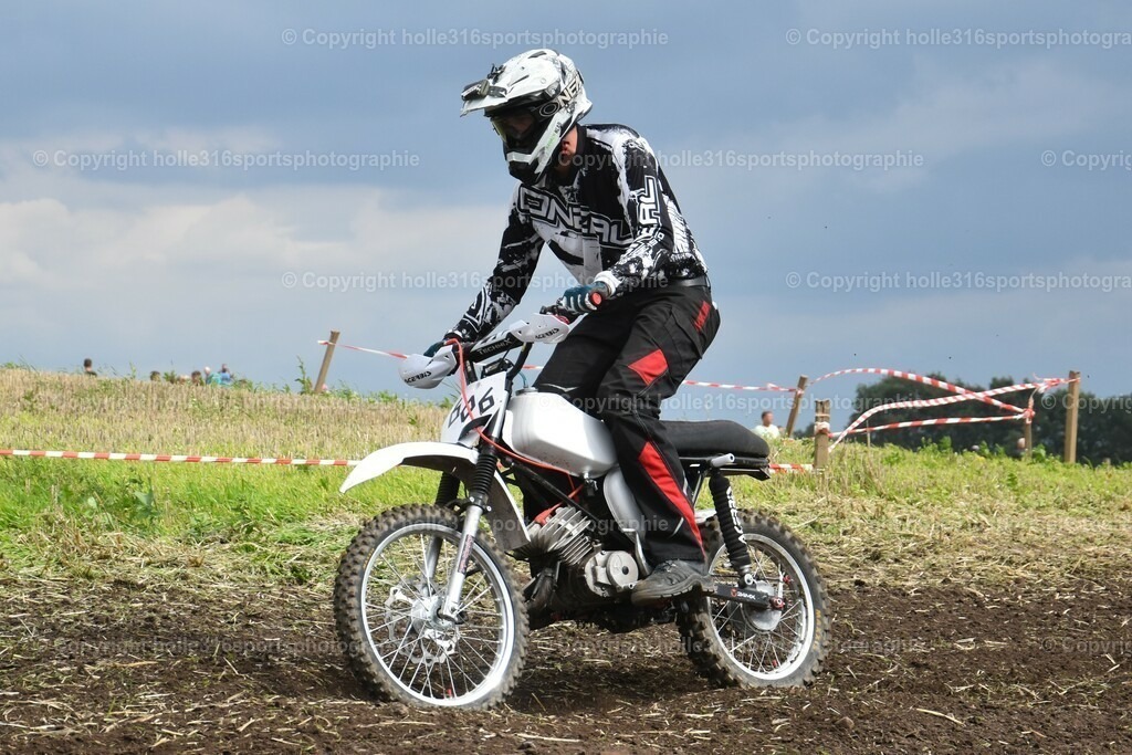 DSC_0057_01 (2) | Sportfotografie , Motorsport, Motoross, Reitsport, Mointainbike, Enduro,
Landschaft , Outdoor, Eventfotografie, Landschaft, Bilder online bestellen - Realisiert mit Pictrs.com