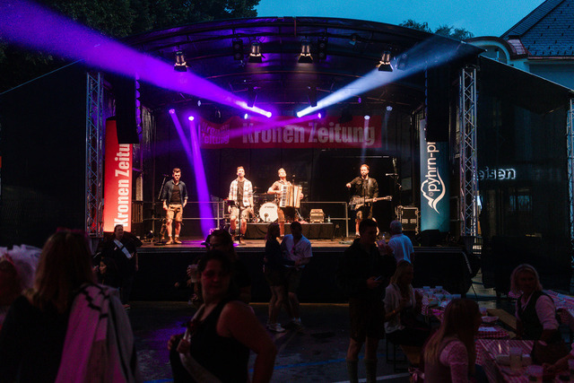 SR1_5514 | Hier finden Sie sämtliche Bilder aus der Admiral Bundesliga, oberösterreichischem Unterhaus und von weiteren Sportveranstaltungen.

Simon Reisinger - reisinger-simon.at - Realisiert mit Pictrs.com