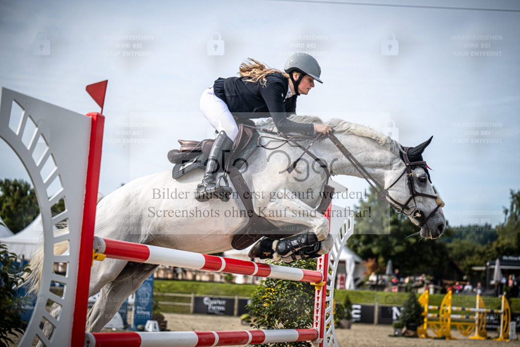 DOS_6852 | Entdecke hochwertige Reitturnierfotos von Foto Oger. Professionell, emotional und authentisch – jetzt Lieblingsmomente im Shop bestellen. - Realisiert mit Pictrs.com
