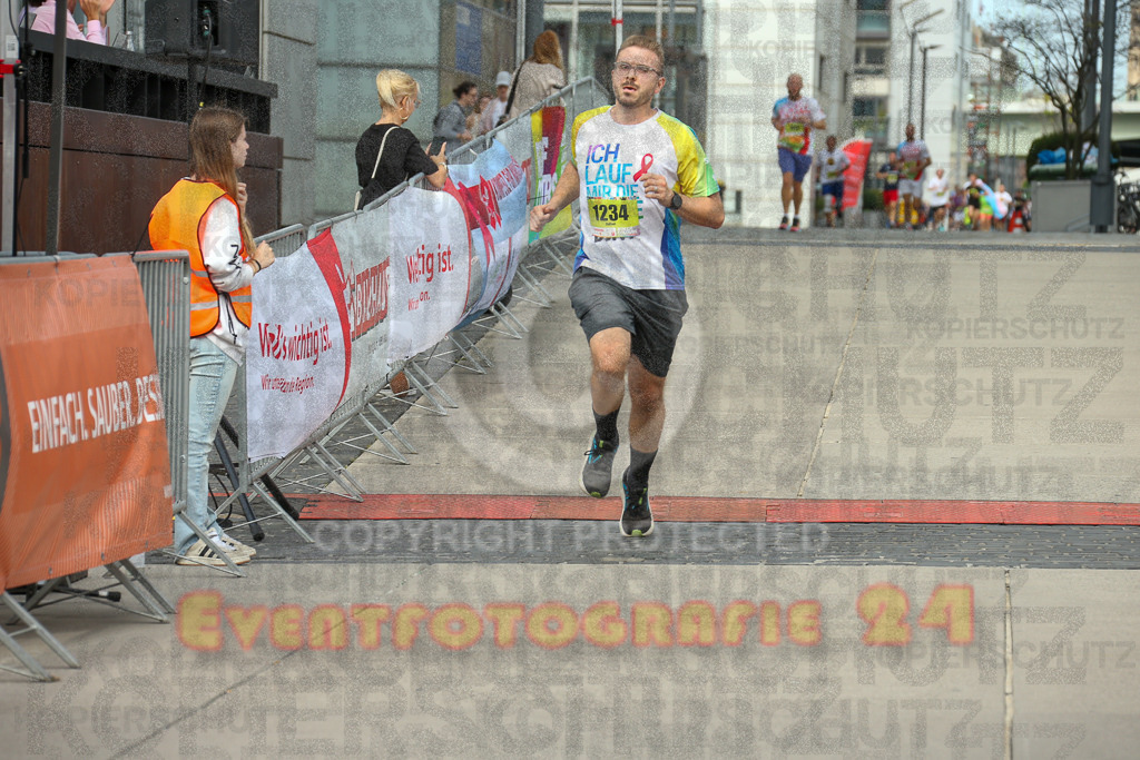 250920_1325_EX1_4444 | Sportfotografie im Rhein-Sieg Kreis, Köln, Bonn, NRW, Rheinland Pfalz, Hessen, etc. Unser Tätigkeitsfeld umfasst den Laufsport vom Volkslauf über den Marathon, Duathlon, Triathon bis zum Ultralauf wie Kölnpfad Ultra oder Schindertrail.