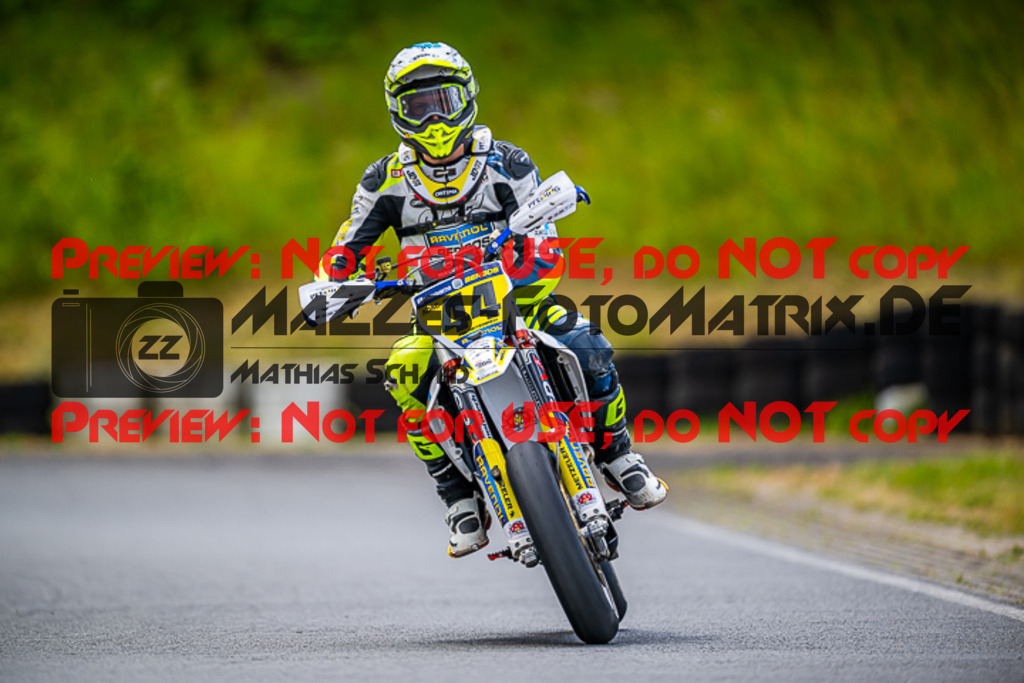 MaZZes_FotoMatrix_220528_0859 | Fotograf Mathias Schmid
Sportfotograf,
Eventfotograf,
Hochzeitsfotograf,
Portraitfotograf