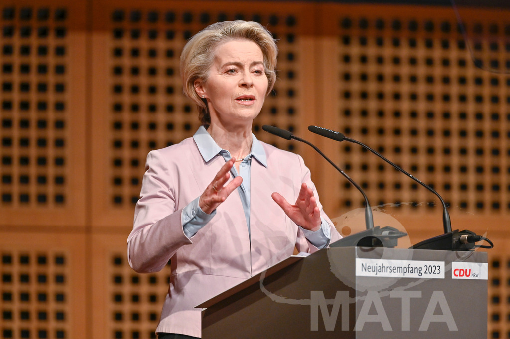 _DWI0672 | Politikerin Ursula von der Leyen beim CDU-NRW Neujahrsempfang in Düsseldorf. Düsseldorf, 28.01.2023 - Realisiert mit Pictrs.com