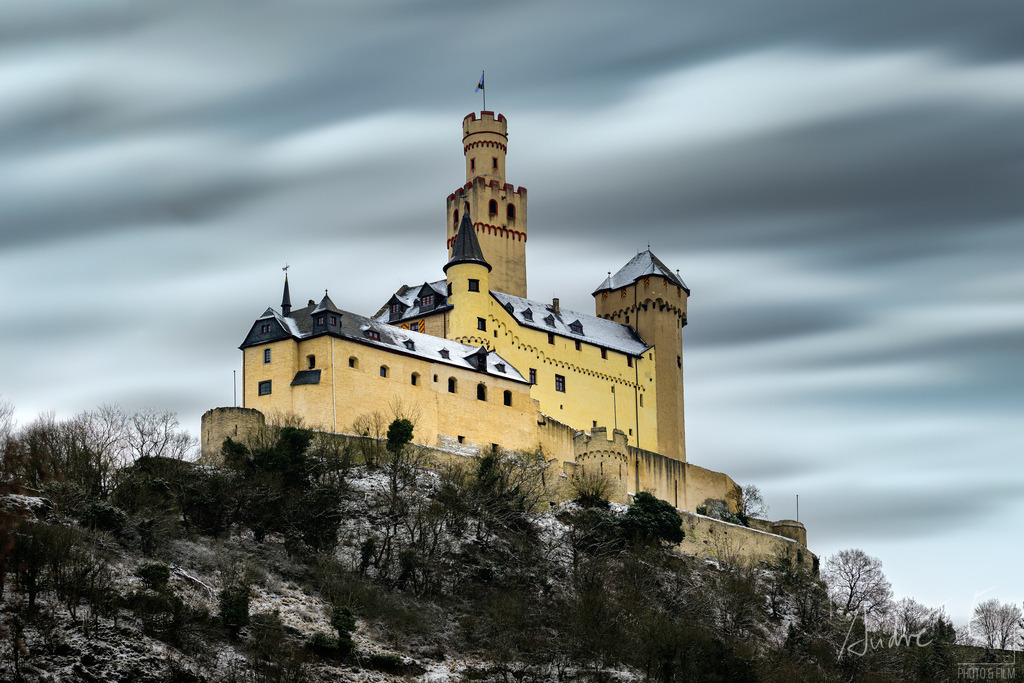 Marksburg im Winter | Online Foto-Shop von André Engelhardt, Filmemacher und Fotograf. Fine Art Prints, Kunstdrucke, Fotogeschenke, Souvenirs von Mosel, Rhein und mehr. 