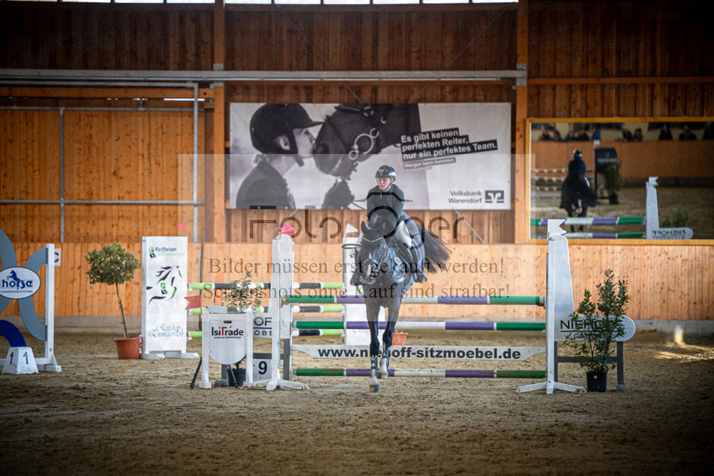 DOS_1022 | Entdecke hochwertige Reitturnierfotos von Foto Oger. Professionell, emotional und authentisch – jetzt Lieblingsmomente im Shop bestellen.Deutschlandweite Turnierfotografie. - Realisiert mit Pictrs.com