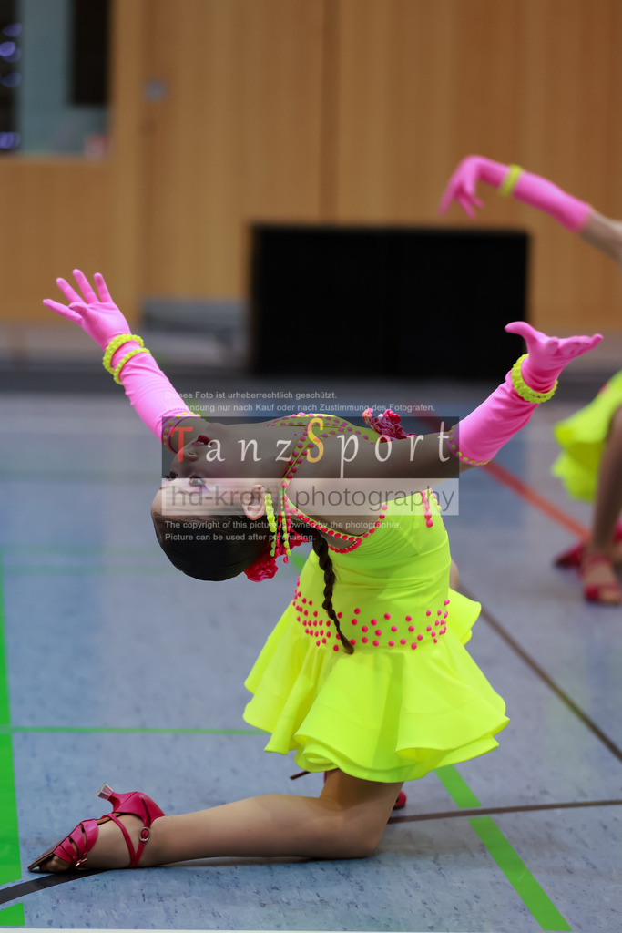 20260307_Solo-Forma_BL2_Nbg09954 | Tanzsportbilder, Standardtanz, Lateintanz, WDSF, DTV, LTVB, dancecomp, goc, hessen tanzt, blaues band der spree, walzer, tango, wiener walzer, slowfox, quickstepp, samba, rumba, cha-cha-cha, paso doble. jive, hd-kroft photography, turniertanzsport