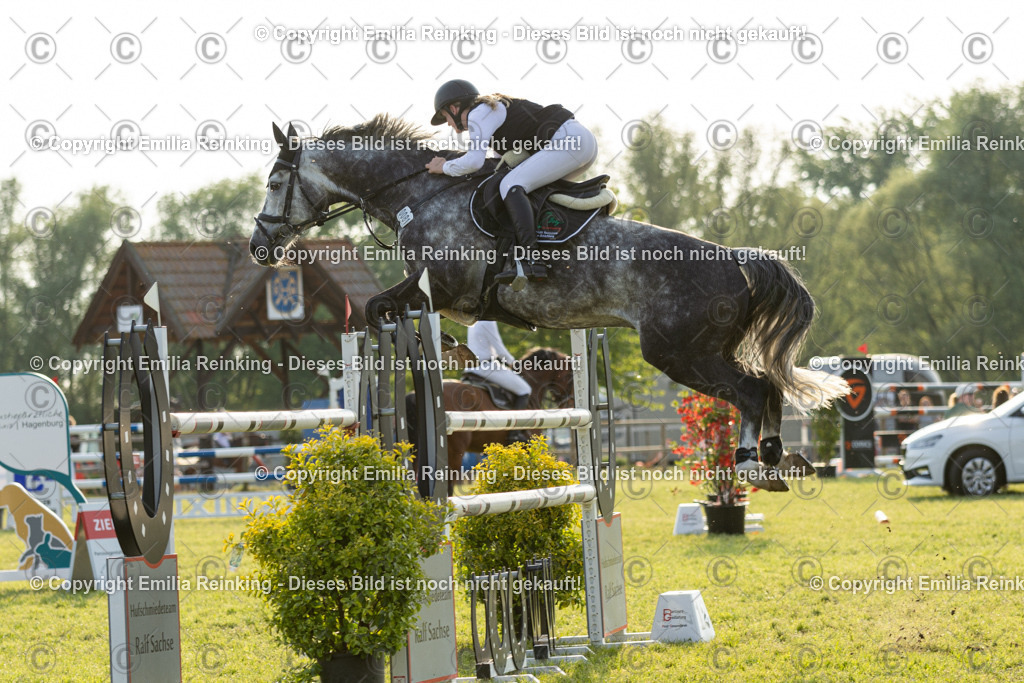 CL5A1238 | Emilia Reinking Fotografie - Realisiert mit Pictrs.com