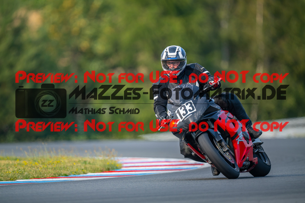 MaZZes-Fotomatrix-20260805-522136 | OPEN