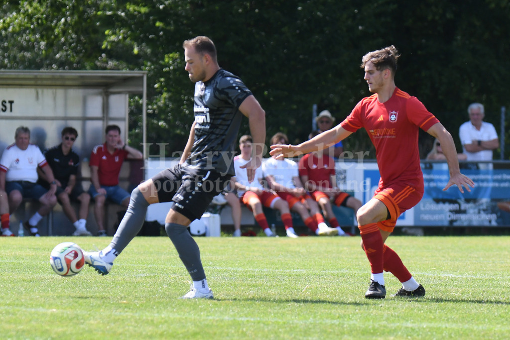 Testspiel SV Neuhausen/Offenberg : FC Künzing | Tim Kammerl (SV Neuhausen)
 - Realisiert mit Pictrs.com