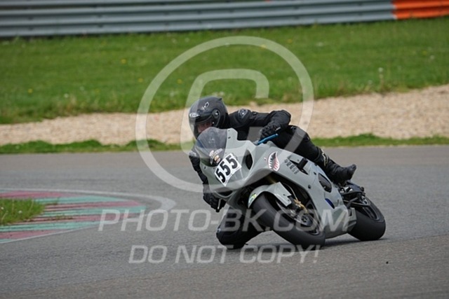 2024_05_13_PBK_15650 | Sportfotografie; SlowMotion; Video; Rennstrecke; Hafeneger; Speer; Racing; RSE; BMW; CBO; Trackday; Motorsportarena; Hockenheimring; Brno; Most; Barcelona; Valencia