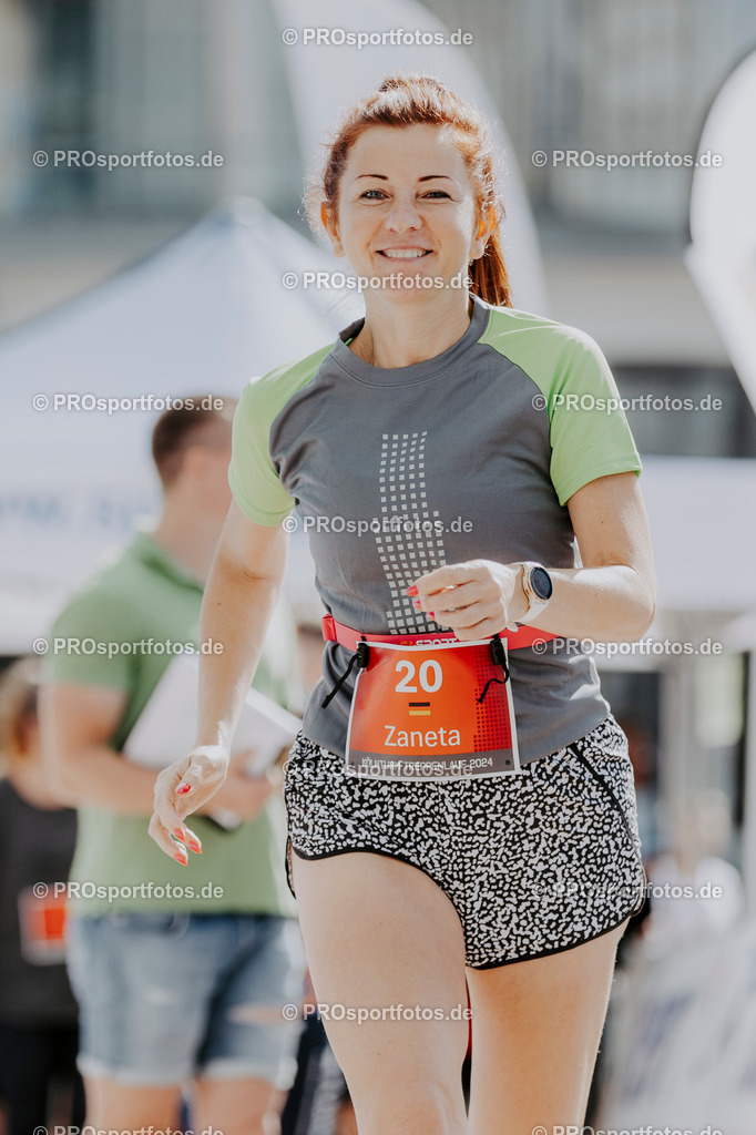 240825_Treppenlauf-68 | Professionelle Fotos Ihrer Laufsportveranstaltung.
