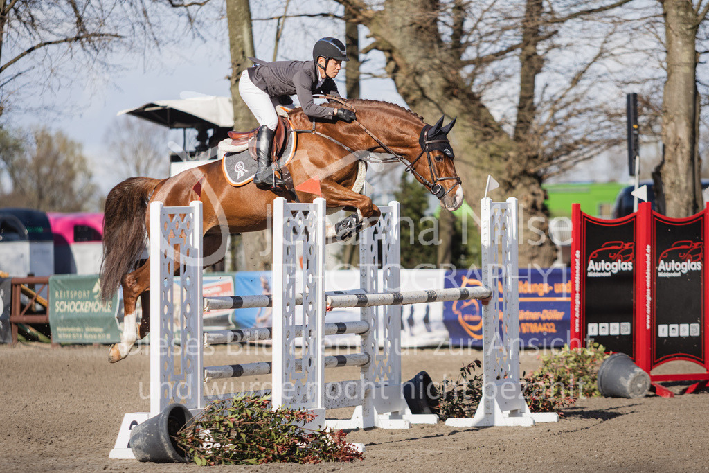 230411_Mühlen_04SprPf-L-463 | Deine schönsten Turniermomente als professionelle Fotos! Entdecke hochwertige Pferdesport-Fotografie im Online-Shop. Jetzt Fotos finden & bestellen!