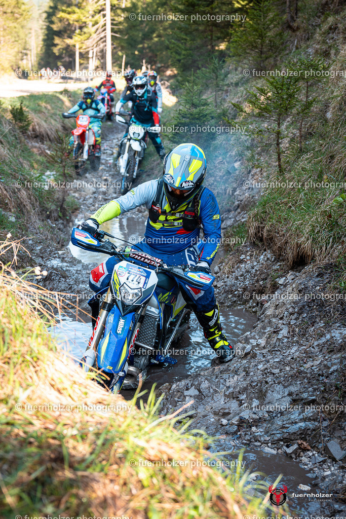 fuernholzer_250501-C1-65 | Fotografische Impressionen von der Red Stag Enduro Extreme by fuernholzer-photography.com. Endurosport in Österreich fotografisch festgehalten von fuernholzer. Auftragsfotografie für Private, Gewerbefotos und Industriefotografie. Eventfotografie, Sportfotografie und Motorsportfotografie. Anbieter von Fotoworkshops, Fototraining, fotografischen Vorträgen und Fotoseminaren.