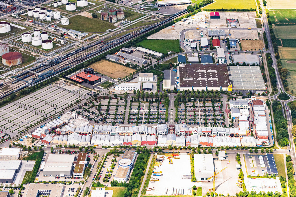 dr__dsc4421.jpg | INGOLSTADT 20.06.2018 Gebäude des Einkaufszentrum Ingolstadt Village in Ingolstadt im Bundesland Bayern, Deutschland. // Building of the shopping center Ingolstadt Village in Ingolstadt in the state Bavaria, Germany. Foto: Daniel Reiter