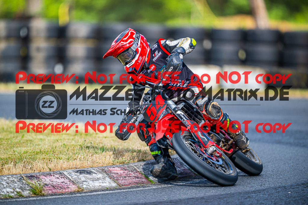 MaZZes_FotoMatrix_220528_3603 | Fotograf Mathias Schmid
Sportfotograf,
Eventfotograf,
Hochzeitsfotograf,
Portraitfotograf