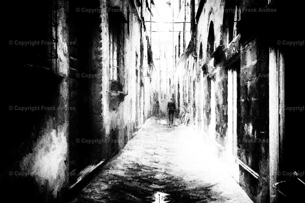 Allein | Ein Mann geht allein durch eine der zahlreichen mittelalterlichen Gassen in Lucca Toskana. Impressionistische Straßenfotografie aus Italien in schwarz weiß. - Realisiert mit Pictrs.com