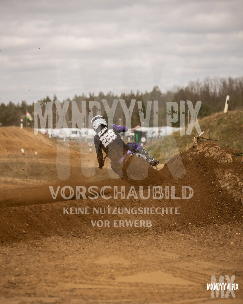 866A1677 | mxndyyvipix