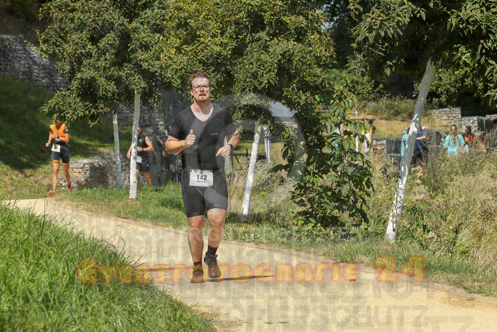 250824_1235_EX1_9828 | Sportfotografie im Rhein-Sieg Kreis, Köln, Bonn, NRW, Rheinland Pfalz, Hessen, etc. Unser Tätigkeitsfeld umfasst den Laufsport vom Volkslauf über den Marathon, Duathlon, Triathon bis zum Ultralauf wie Kölnpfad Ultra oder Schindertrail.