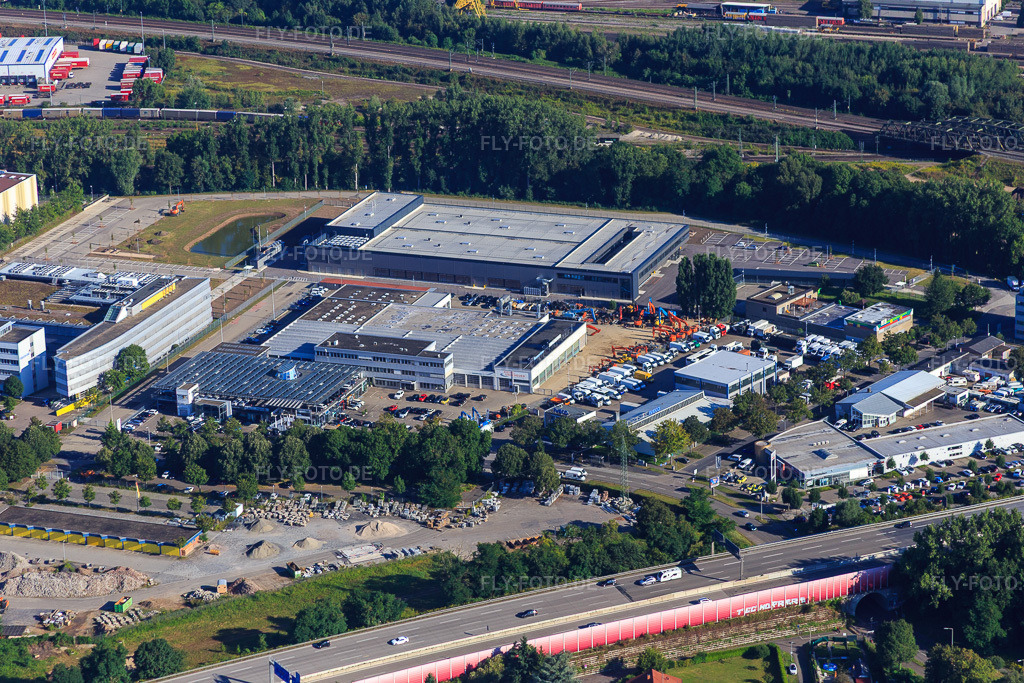 Luftbild: Industriegebiet Ottostraße mit Emil Frey Ungeheuer Automobile Karlsruhe im Ortsteil Durlach in Karlsruhe im Bundesland Baden-Württemberg in Deutschland. Foto: IMG_093017.jpg vom 13.08.2016 durch Werner Riehm/FLY-FOTO.deEmil Frey
