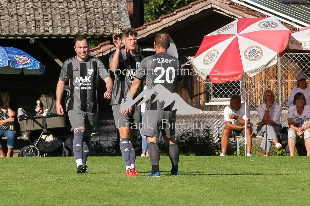 993T1697 | Medien- Sport- Entertainmentfotos