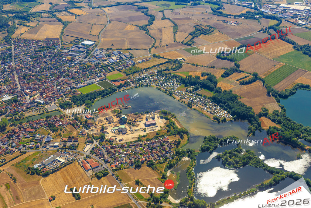 Die Luftaufnahme der Stadt Sand am Main wurde vom UL-Flugzeug heraus erstellt ( keine Drohne )- hohe Auflösung für beste Qualität