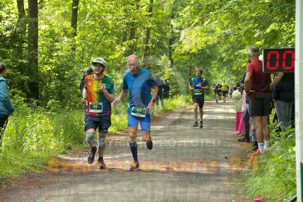 250504_1051_EX1_3657 | Sportfotografie im Rhein-Sieg Kreis, Köln, Bonn, NRW, Rheinland Pfalz, Hessen, etc. Unser Tätigkeitsfeld umfasst den Laufsport vom Volkslauf über den Marathon, Duathlon, Triathon bis zum Ultralauf wie Kölnpfad Ultra oder Schindertrail.
