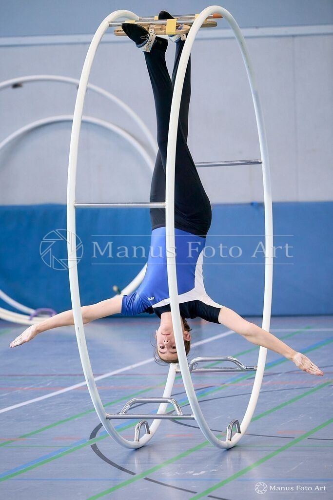 2024-06-21-C-DSC00504 | Professionelle Sportfotografie in Hamburg, Schleswig-Holstein und Niedersachsen – spezialisiert auf Rhönrad, Geräteturnen, Leistungsturnen und rhythmische Sportgymnastik. Bundesweite Begleitung von Rhönrad-Events. Jetzt Sport-Fotos - Realisiert mit Pictrs.com